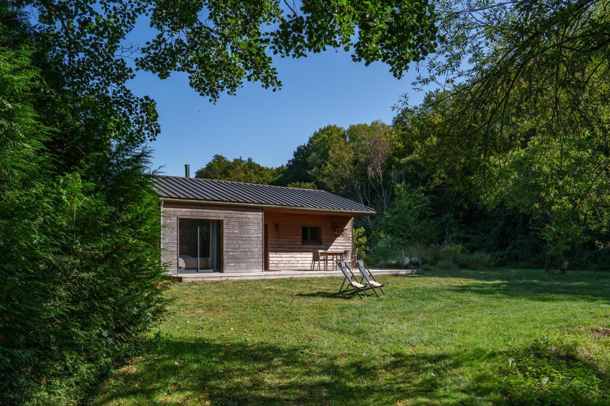 La Cabane Du Pont Du Douet Mazières-de-Touraine 外观 照片